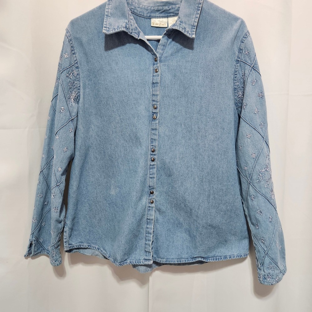 Vtg Womens XL Denim Embroidered Floral Long Sleeve Button up Shirt Grandma boho